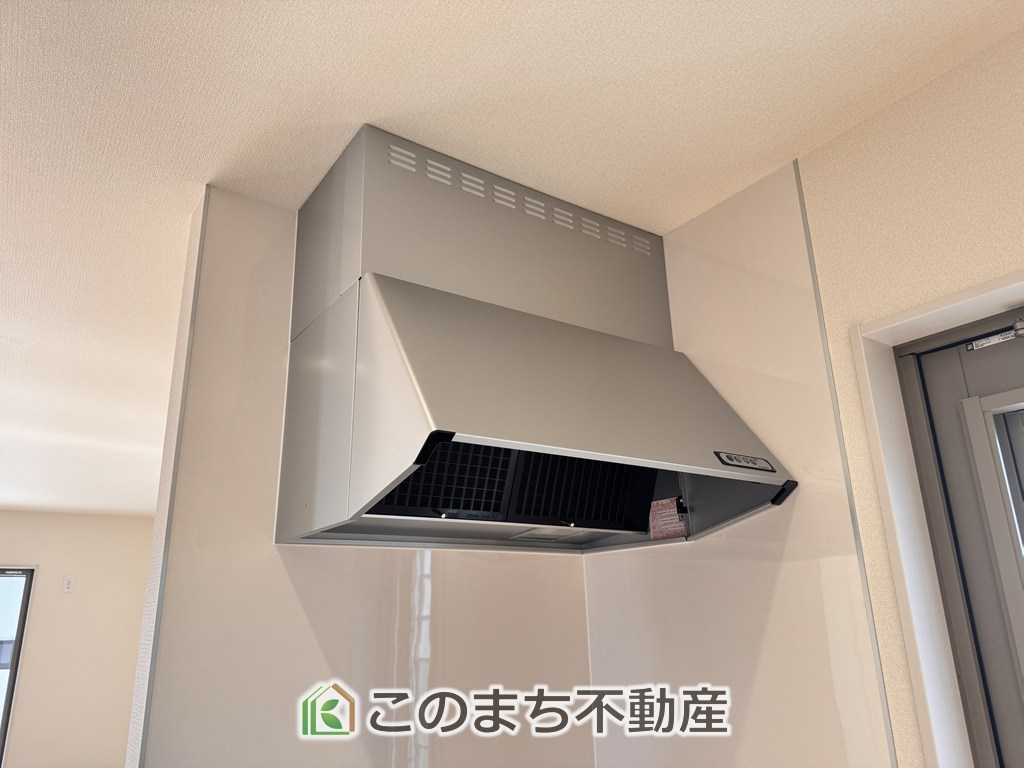 LiveleGarden.S下野市上大領のキッチン|お料理の匂いもスッキリ♪シンプルデザインで掃除も簡単‼