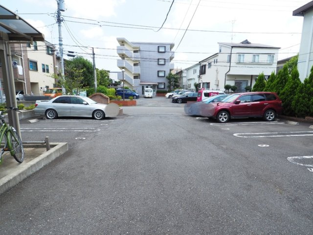スタイラクスハウスの駐車場|駐車場