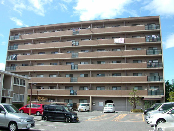 サンクレスト岸和田の外観|きれいな外観です