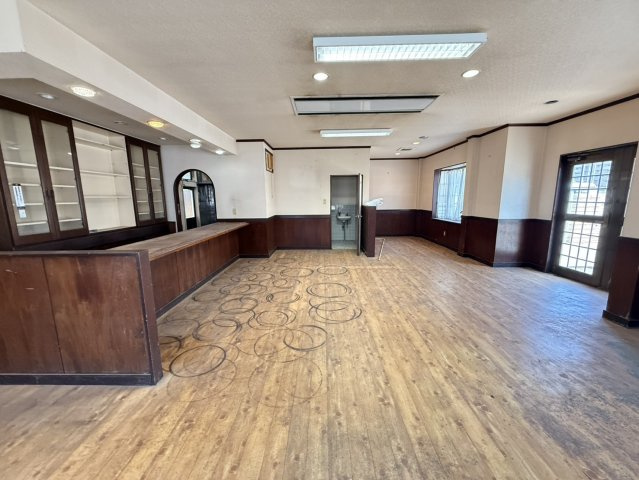 【居間・リビング】 | 神原２丁目店舗
