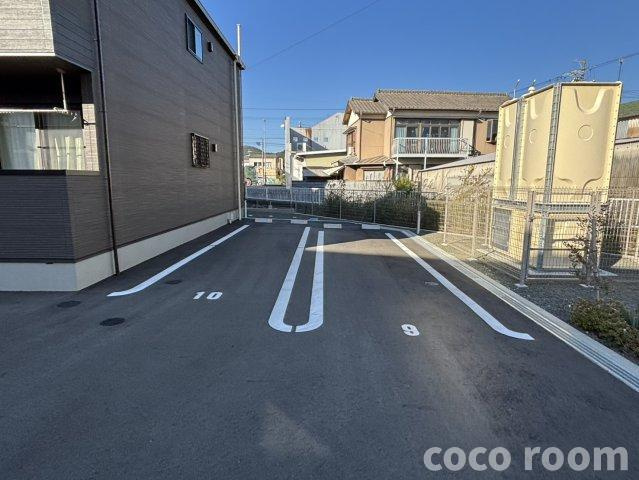 ブルーリバーの駐車場
