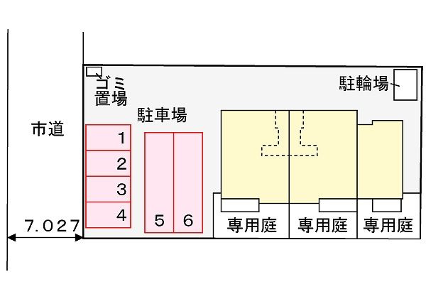 プリムローズの駐車場