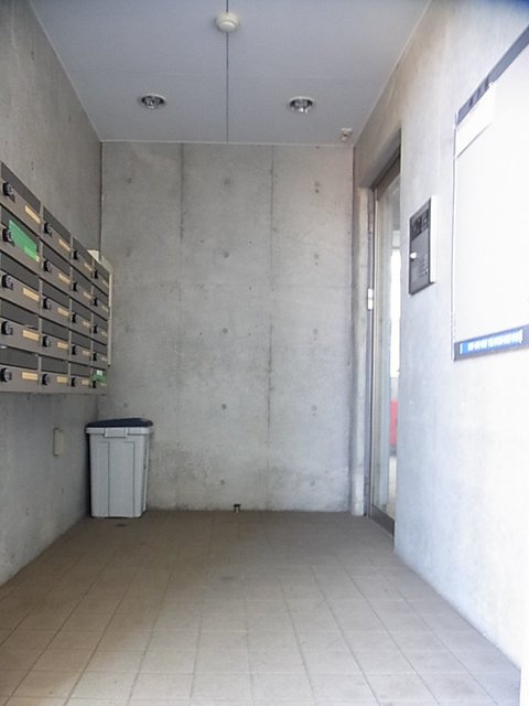 湘南アビタシオンのエントランス