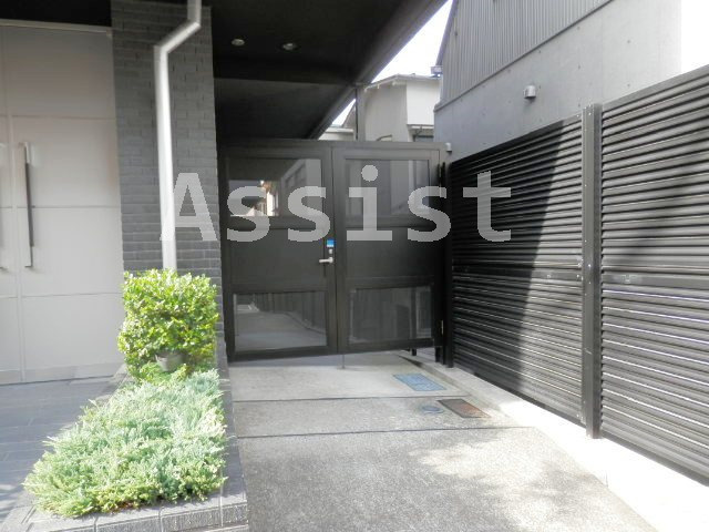 フェニックス品川小山のエントランス