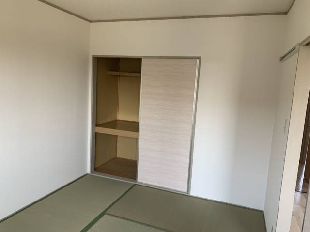 アークフラッツ　C棟の和室