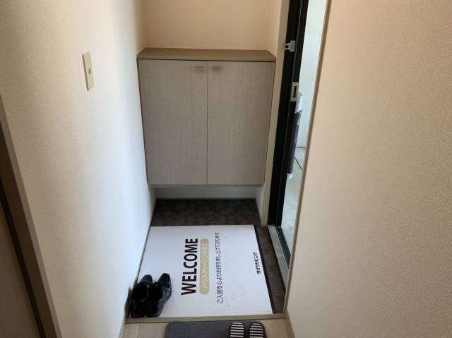 アークフラッツ　C棟の玄関