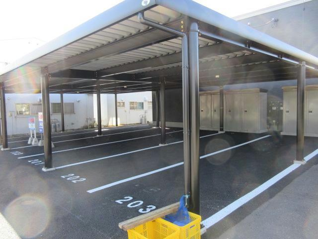 グラシアスマルソの駐車場