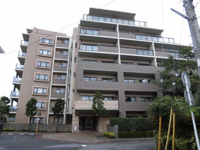 ヒルズ新所沢緑町の外観|新所沢駅徒歩10分・小手指駅徒歩20分、通勤・通学・買物にも便利な立地のマンションです。