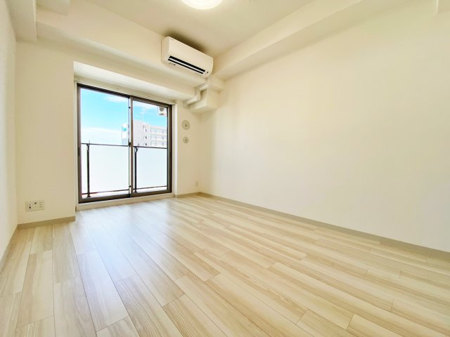 エステムコート名古屋今池アーバンゲートの居間・リビング