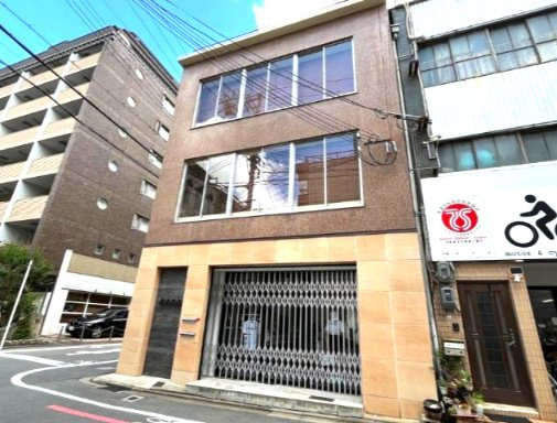 元ＩＮＤＥＮ本社ビルの外観