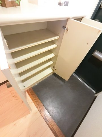 潮ハイツの収納