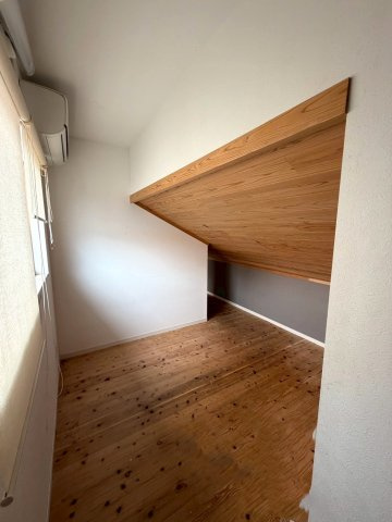 桧原二丁目中古戸建の洋室|2階ロフト
