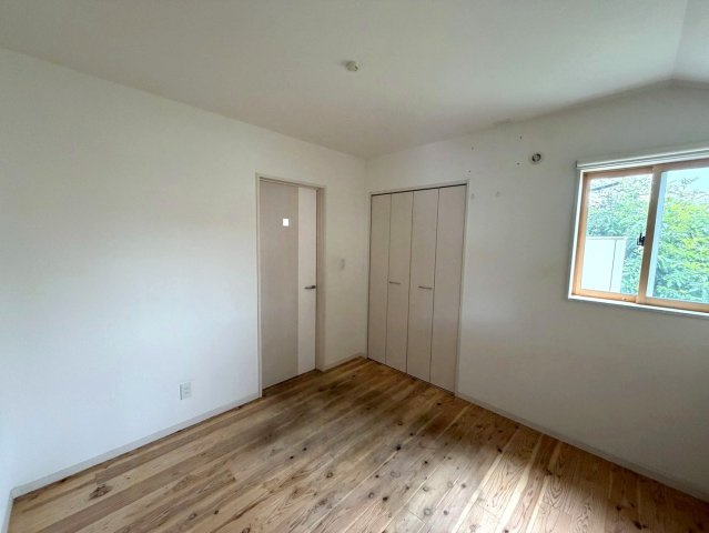 桧原二丁目中古戸建の洋室|1階洋室