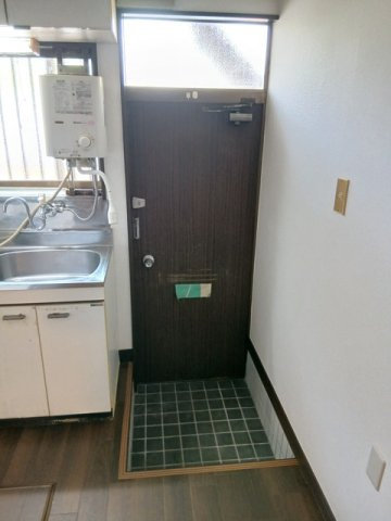 あおばハイツの玄関