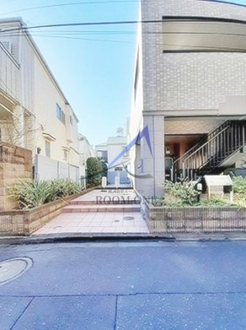 カーサ・エレガンスのエントランス|エントランスです。