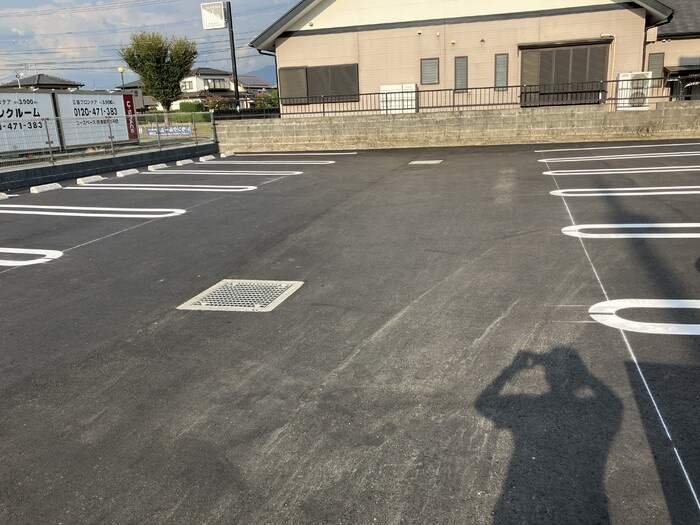 エトワール久保田の駐車場