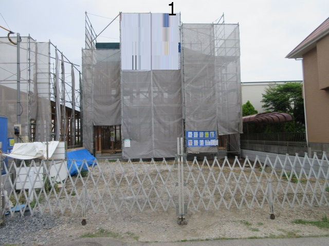【仲介手数料無料】新築戸建　深谷市稲荷町北6-15（全3棟）の前面道路含む現地写真