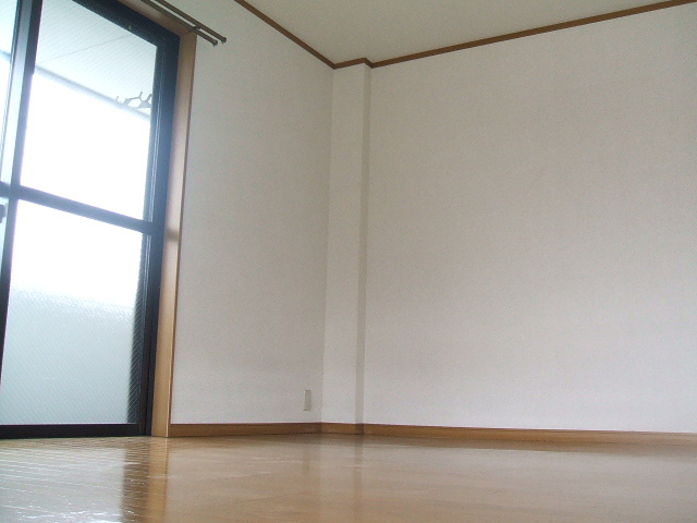 エイトリーブス【キャッシュバック対象物件】の洋室|ゆったりした洋室です