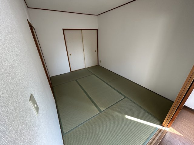 コンプリチェKATAYAMAの和室