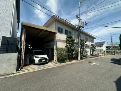 【前面道路含む現地写真】 | 高尾２丁　売土地 | 土地と建物を購入する際の住宅ローンについても一貫して代行するので、不動産購入や建築が初めての方でも安心して進行する事が可能です♪