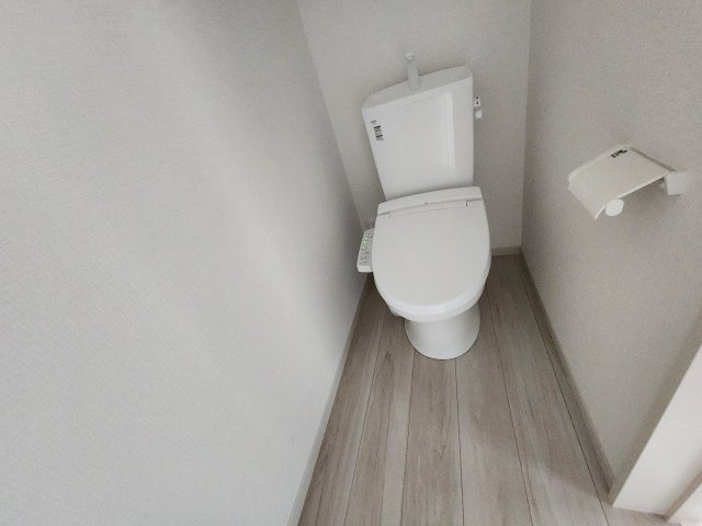アーバンスタイルKIP高崎市島野町1期 のトイレ|現地撮影