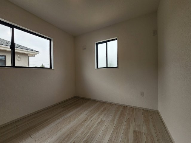 アーバンスタイルKIP高崎市島野町1期 の洋室|現地撮影