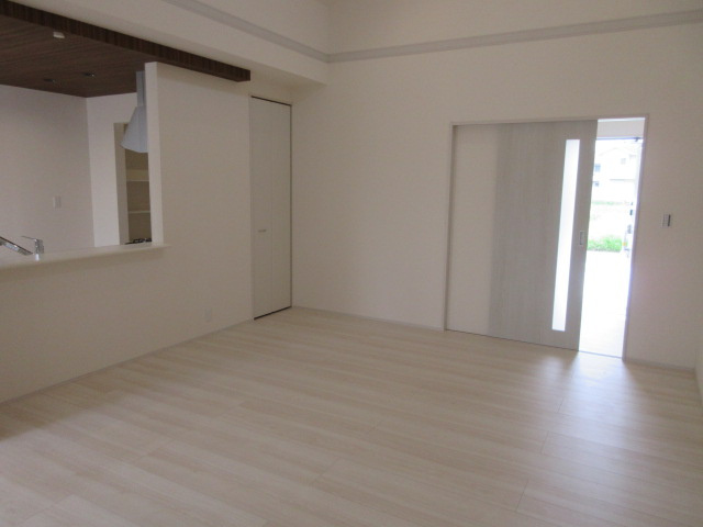【仲介手数料無料】新築戸建　深谷市稲荷町北6-15（全3棟）の居間・リビング