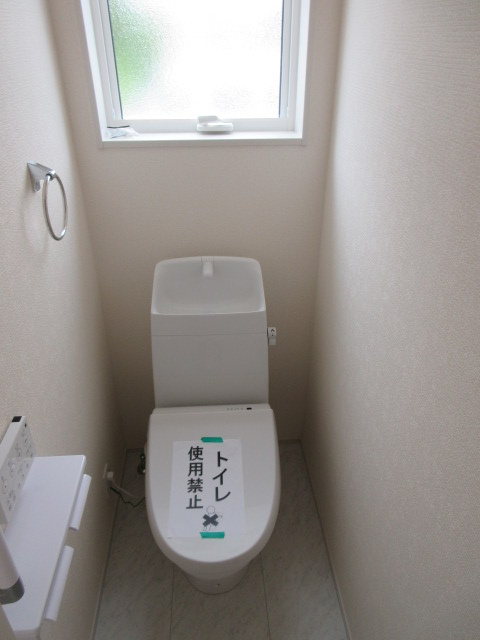 【仲介手数料無料】新築戸建　深谷市稲荷町北6-15（全3棟）のトイレ