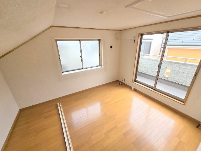 青梅市新町7丁目　中古戸建の洋室|リフォーム前写真