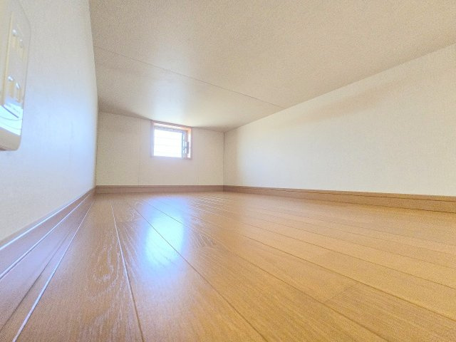 青梅市新町7丁目　中古戸建のその他|屋根裏収納庫