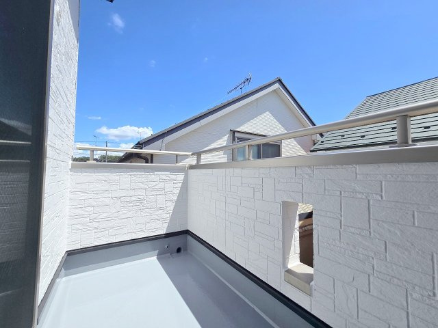 青梅市新町7丁目　中古戸建のバルコニー