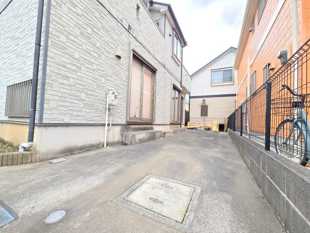 青梅市新町7丁目　中古戸建の駐車場