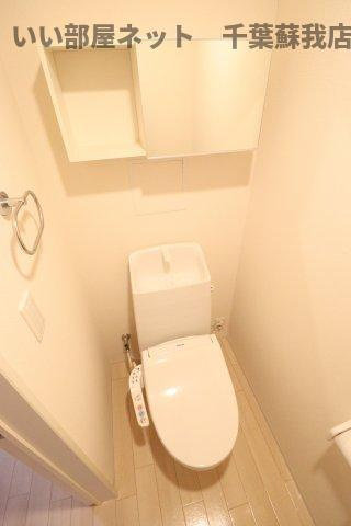 ウィズダム・パレスのトイレ|落ち着いた色調のトイレです