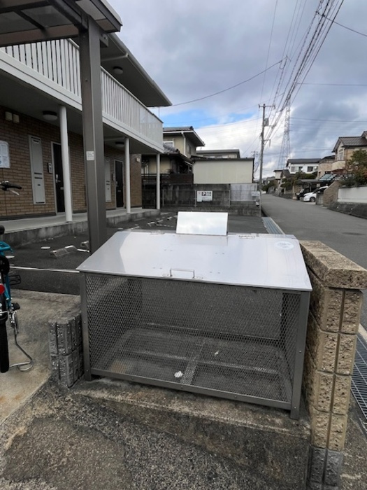 ルミナス五月が丘の駐車場|ゴミステーション