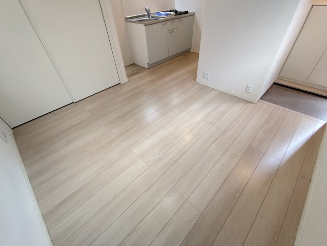 メイプルハイツの居間・リビング