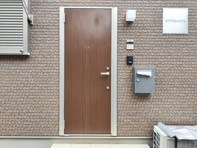 メイプルハイツのエントランス