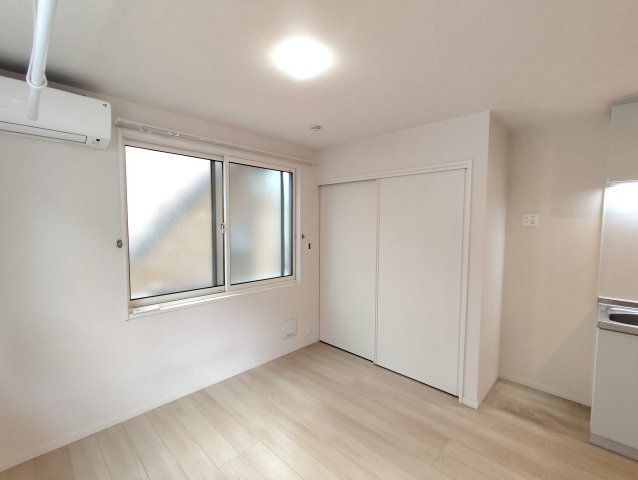 メイプルハイツの居間・リビング