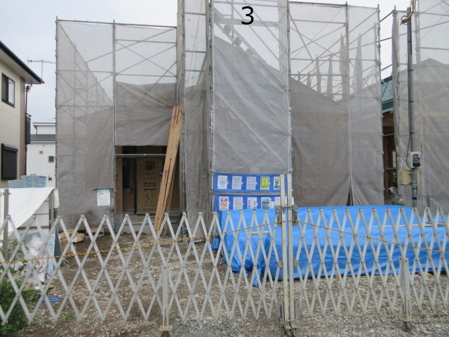 【仲介手数料無料】新築戸建　深谷市稲荷町北6-15（全3棟）の前面道路含む現地写真