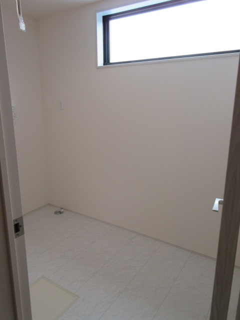 【仲介手数料無料】新築戸建　深谷市稲荷町北6-15（全3棟）の脱衣所