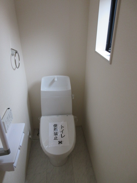【仲介手数料無料】新築戸建　深谷市稲荷町北6-15（全3棟）のトイレ
