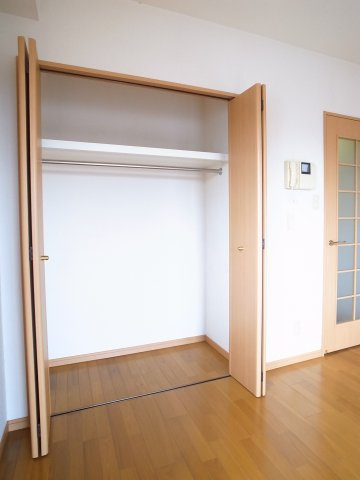 【収納】 | 都町小川マンション | 収納も豊富。容量の大きなクローゼット！