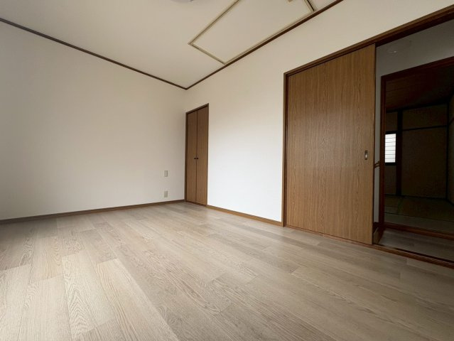 東奈良２丁目貸家の寝室