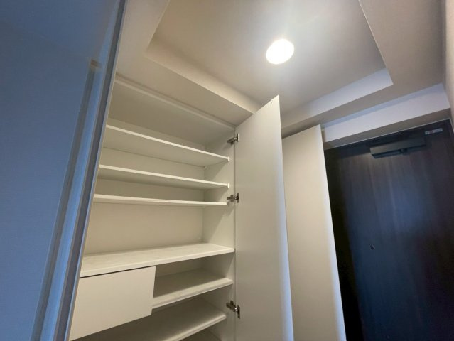 プレディア住吉甲南町の収納