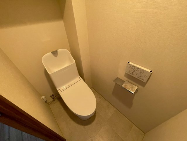 プレディア住吉甲南町のトイレ