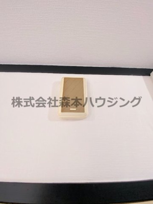 【セキュリティ】 | 　プチメゾン香里園 | 玄関チャイムです