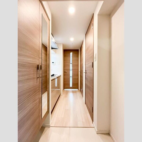 S-RESIDENCE福島玉川Tresの玄関