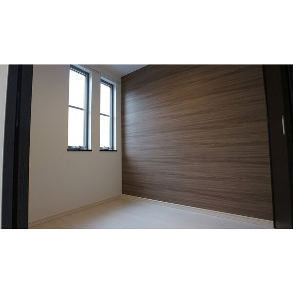 GRANDTIC RESIDENCE 宝塚の洋室