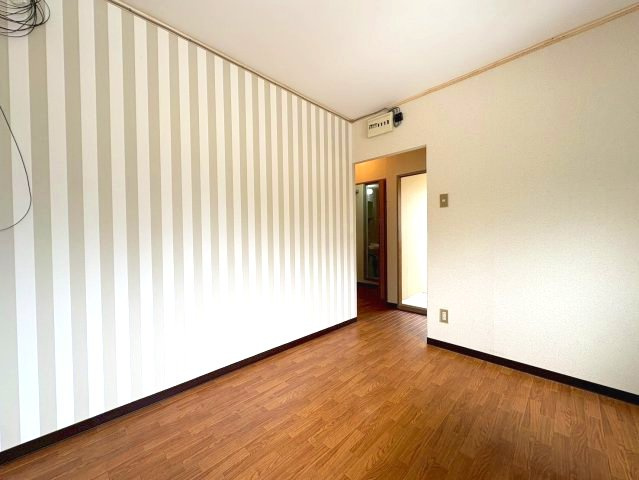 グリーンヒルCの洋室