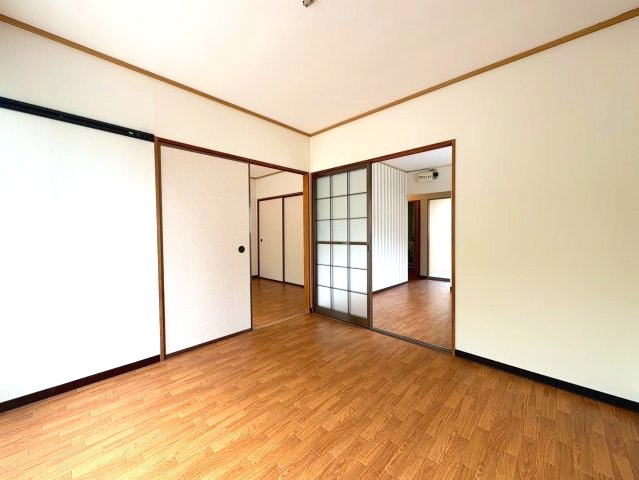 グリーンヒルCの洋室