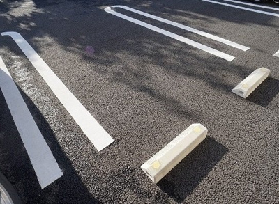 【駐車場】 | ハウスプリムローズ　Ⅹ | 駐車場があるので、車を買う予定の方も安心です